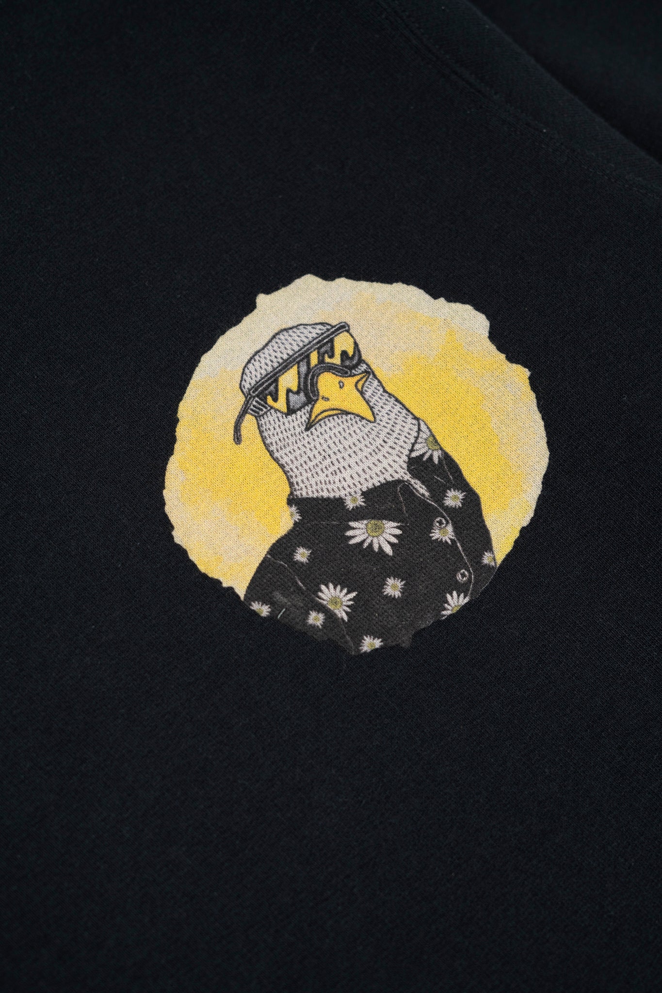 Sunshine Seagull Crewneck (Moonless Night)