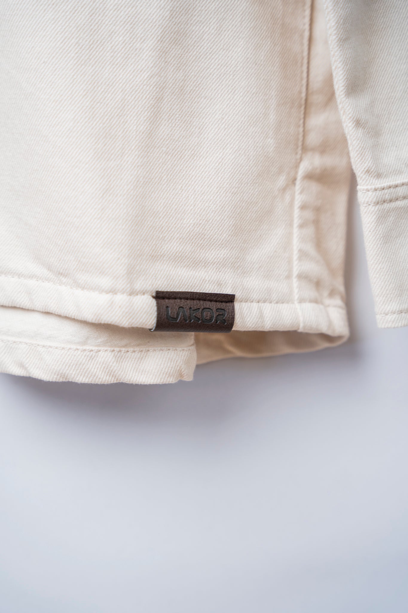 Knokkel Shirt (Creme)